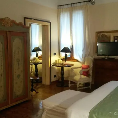 Nocleg ze śniadaniem La Villeggiatura 4*