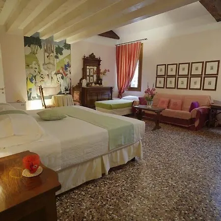 Nocleg ze śniadaniem La Villeggiatura 4*