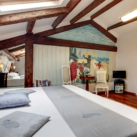 Oda ve Kahvaltı La Villeggiatura 4*