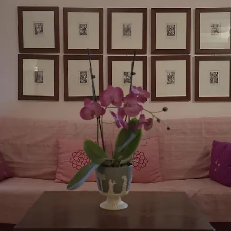 Oda ve Kahvaltı La Villeggiatura 4*